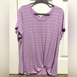 Nine Britton Levi’s Knot Front Tee Size XL